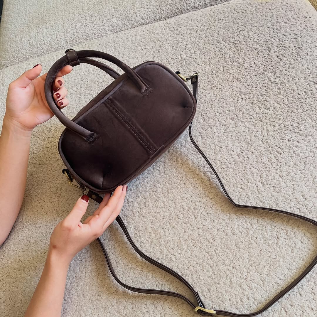 کیف جذاب نیلو