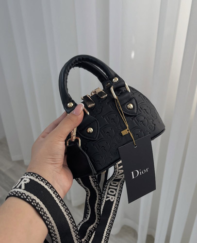 بند کیف رندوم میباشد